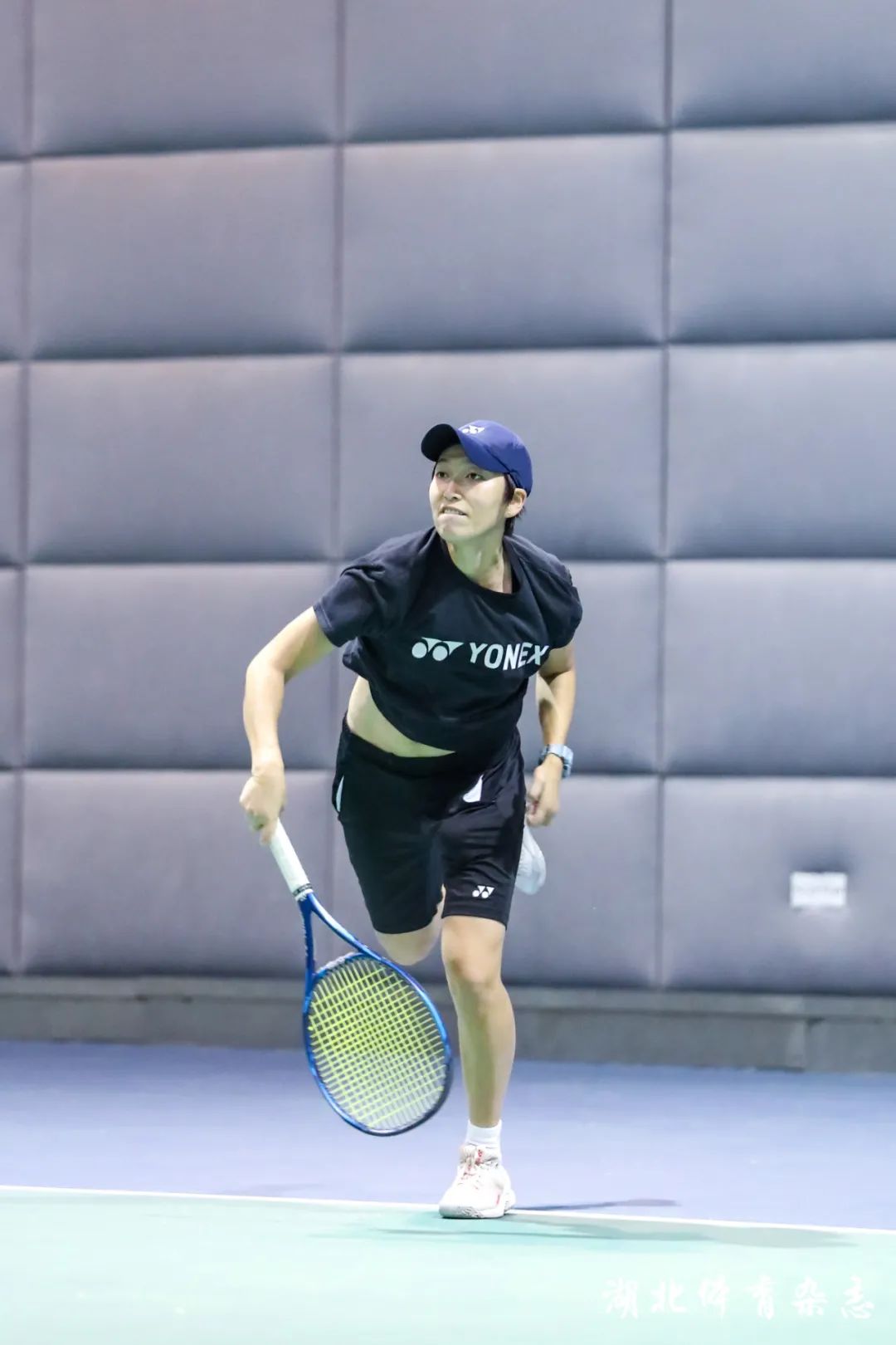 但他深知自 但他深知自